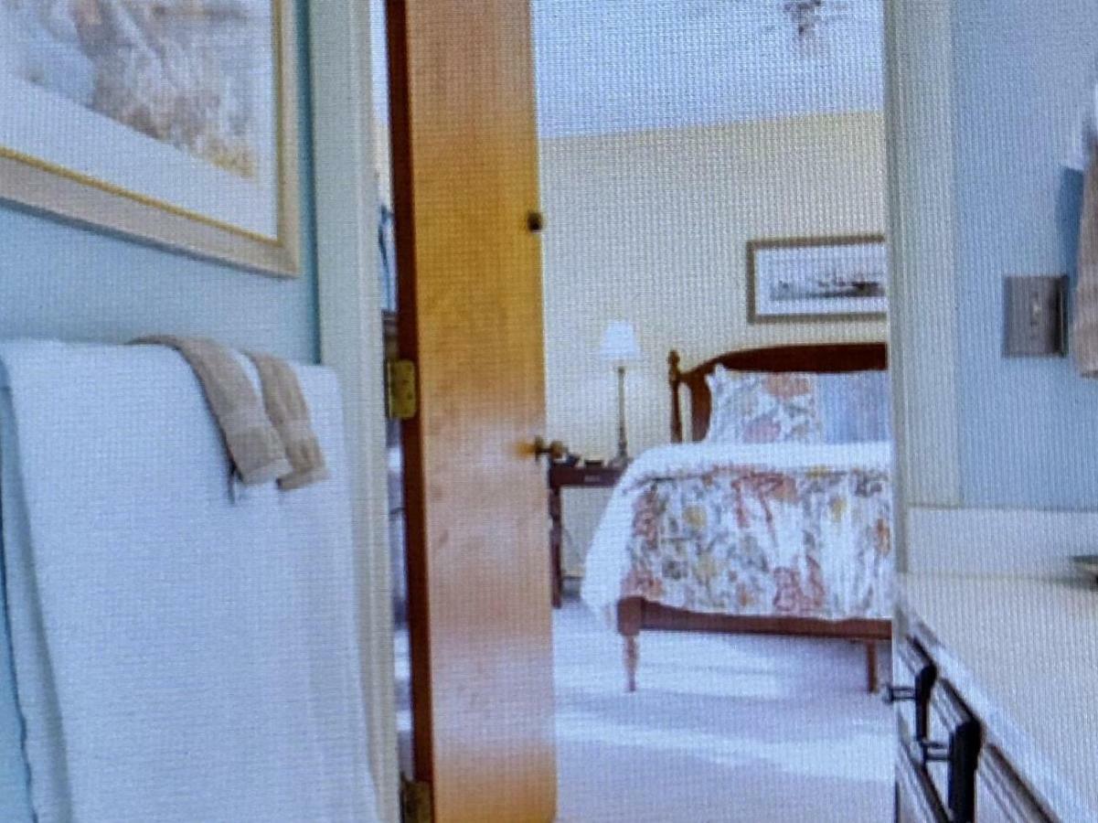 Laurel Grove Inn Riva Екстериор снимка