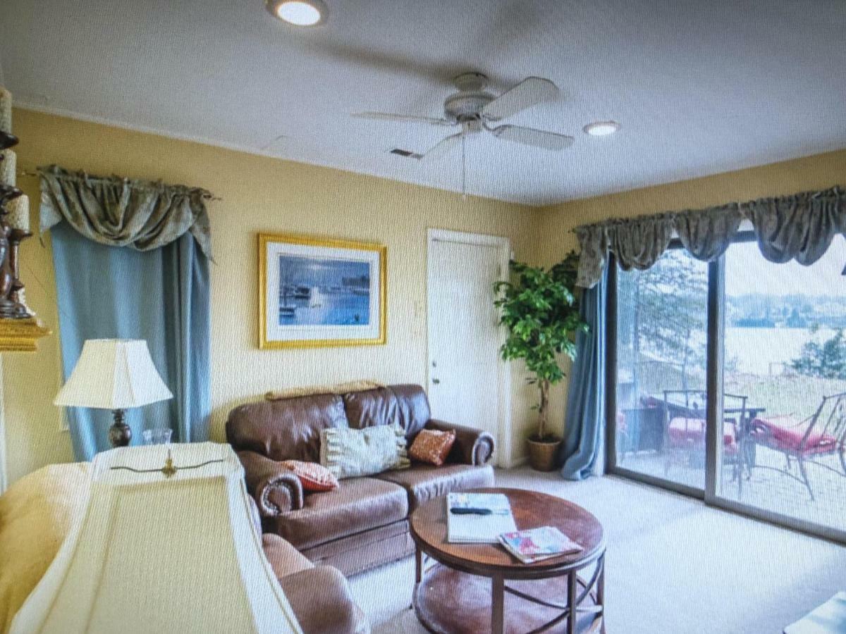 Laurel Grove Inn Riva Екстериор снимка