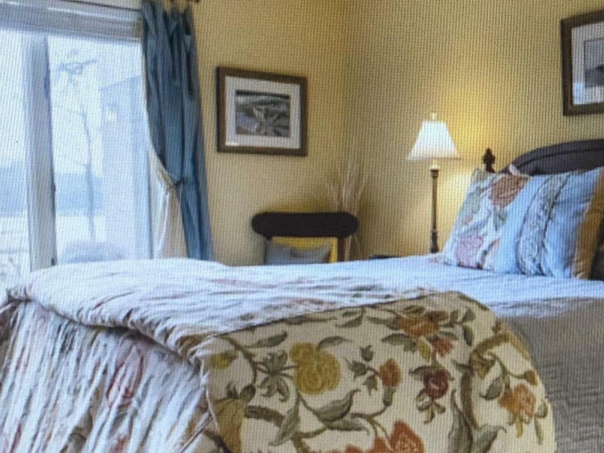 Laurel Grove Inn Riva Екстериор снимка